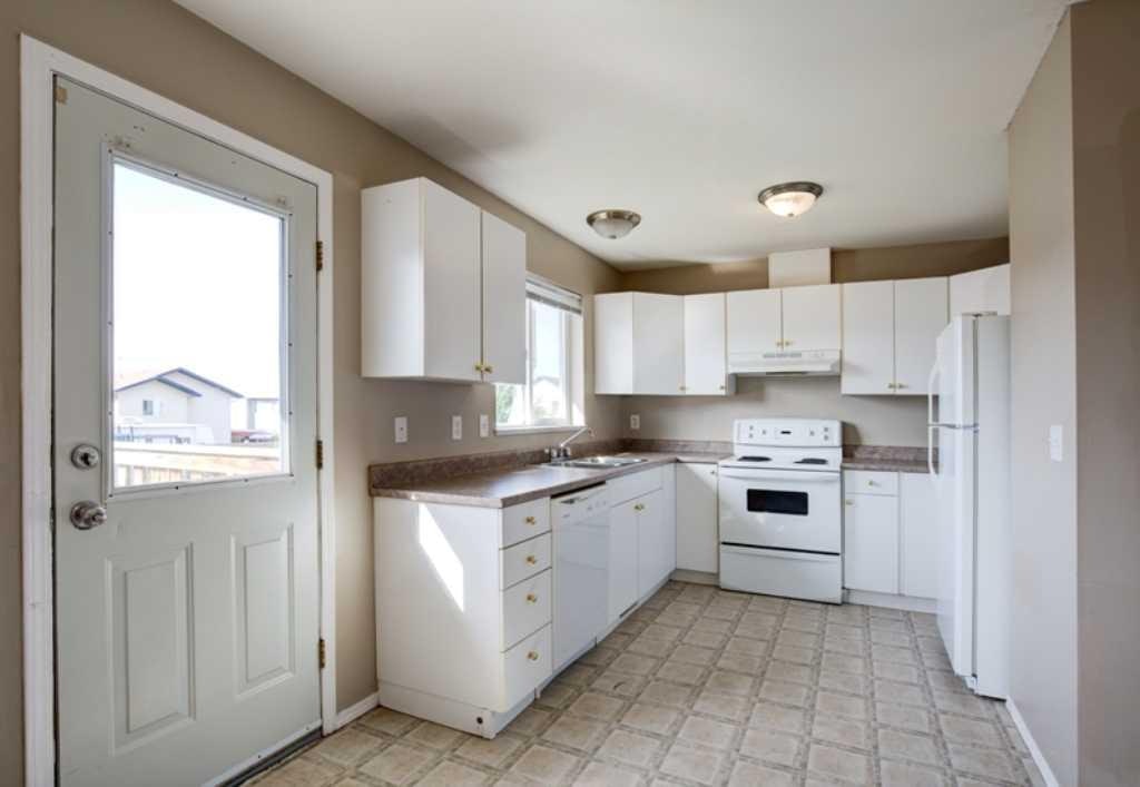 9401 129 Avenue, Grande Prairie, AB, T8X 1R3 - 2