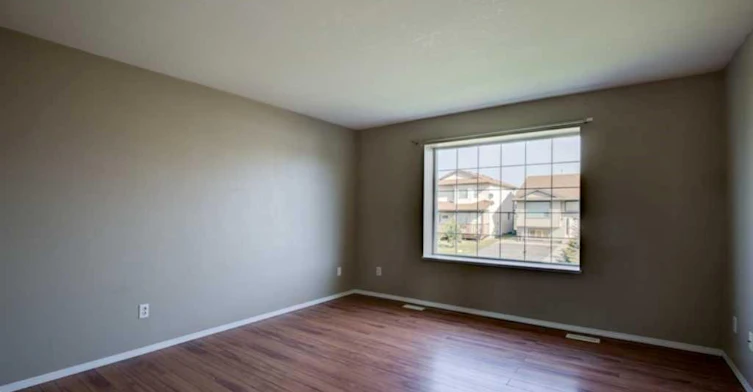 9401 129 Avenue, Grande Prairie, AB, T8X 1R3 - 5