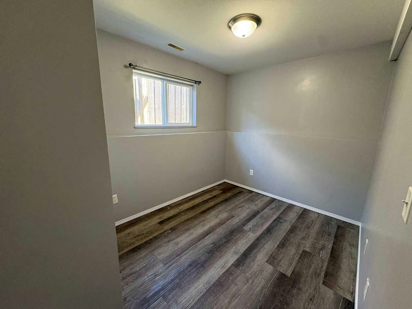 9401 129 Avenue, Grande Prairie, AB, T8X 1R3 - 7