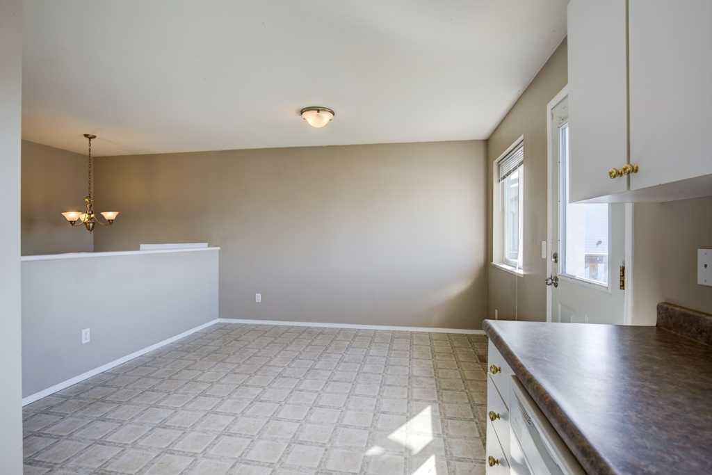 9401 129 Avenue, Grande Prairie, AB, T8X 1R3 - 4
