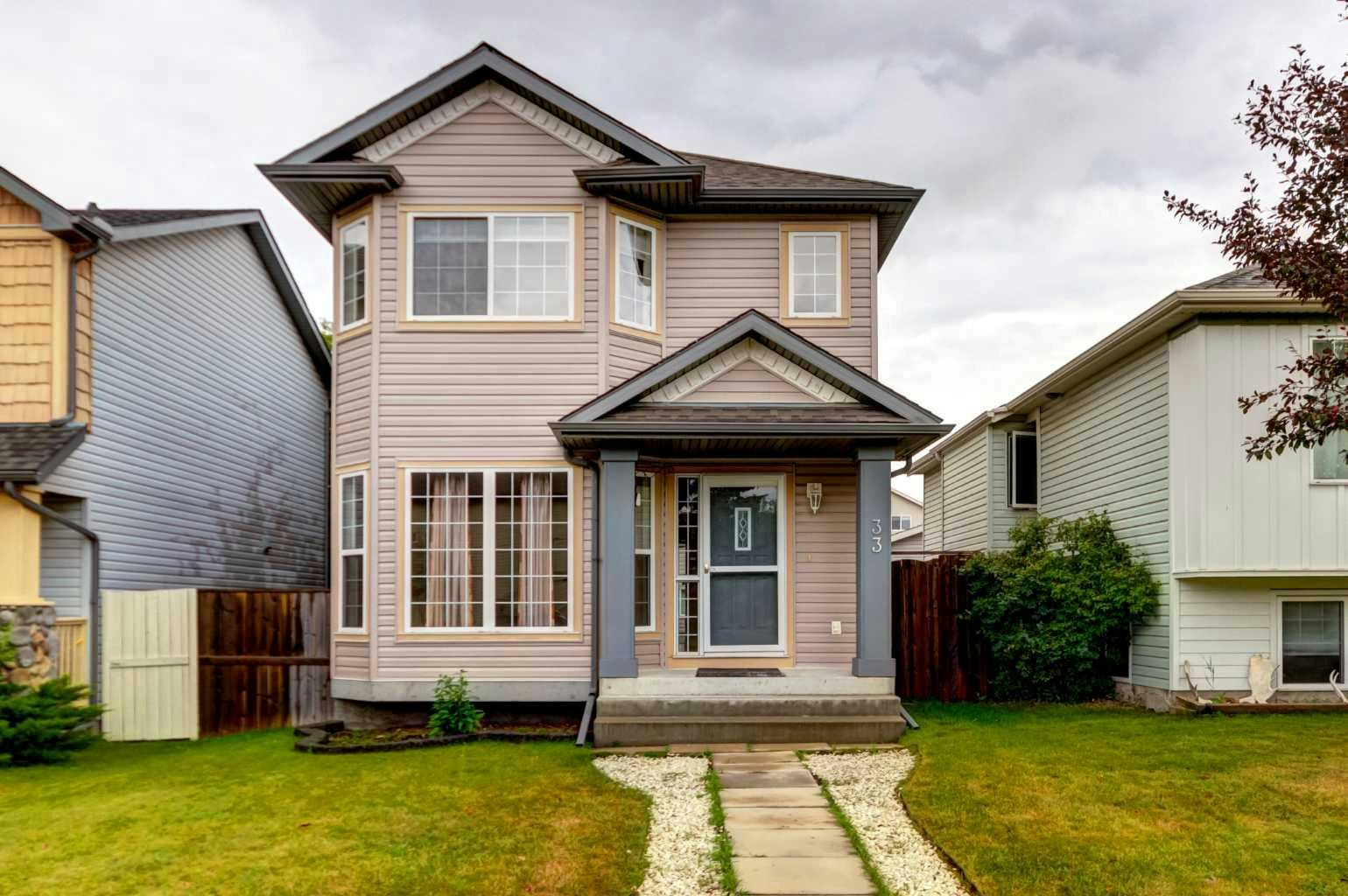 33 Everstone Avenue SW, Calgary, AB, T2Y 4E6