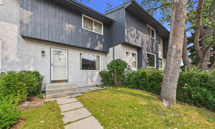 24-800 Bowcroft Place