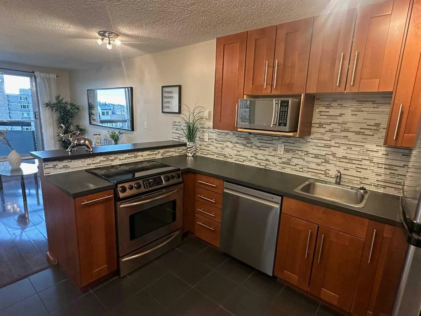 511-340 14 Avenue SW, Calgary, AB, T2R 1H4