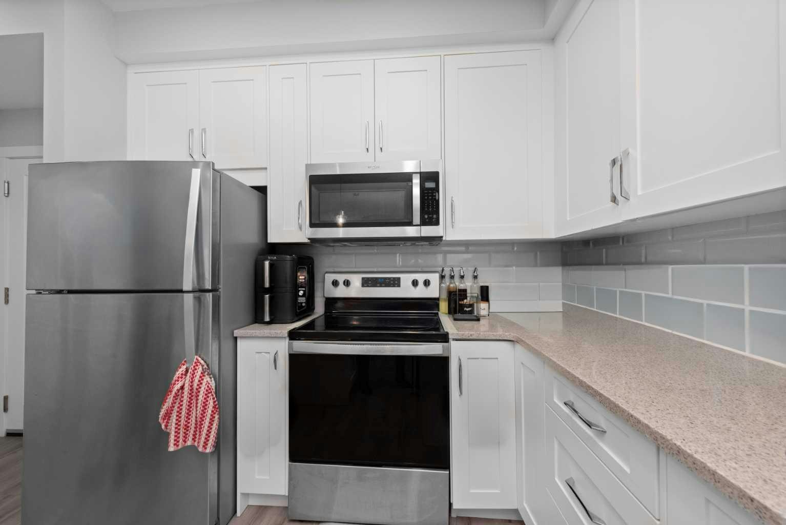 105-150 Shawnee Square SW, Calgary, AB, T2Y 0T6 - 17