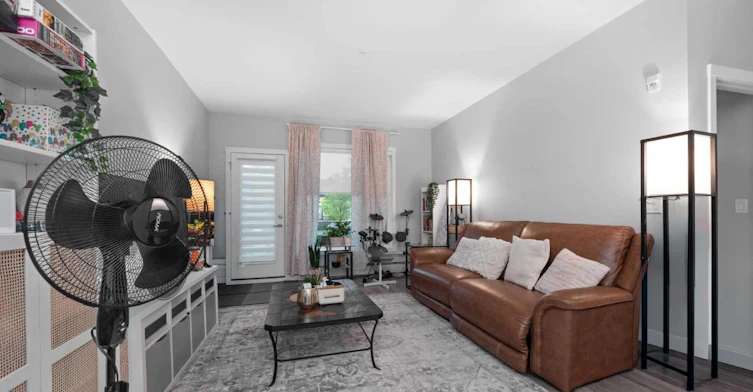 105-150 Shawnee Square SW, Calgary, AB, T2Y 0T6 - 9