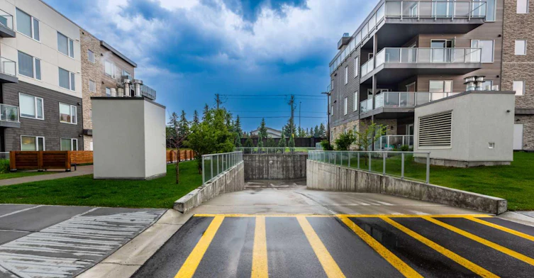105-150 Shawnee Square SW, Calgary, AB, T2Y 0T6 - 3