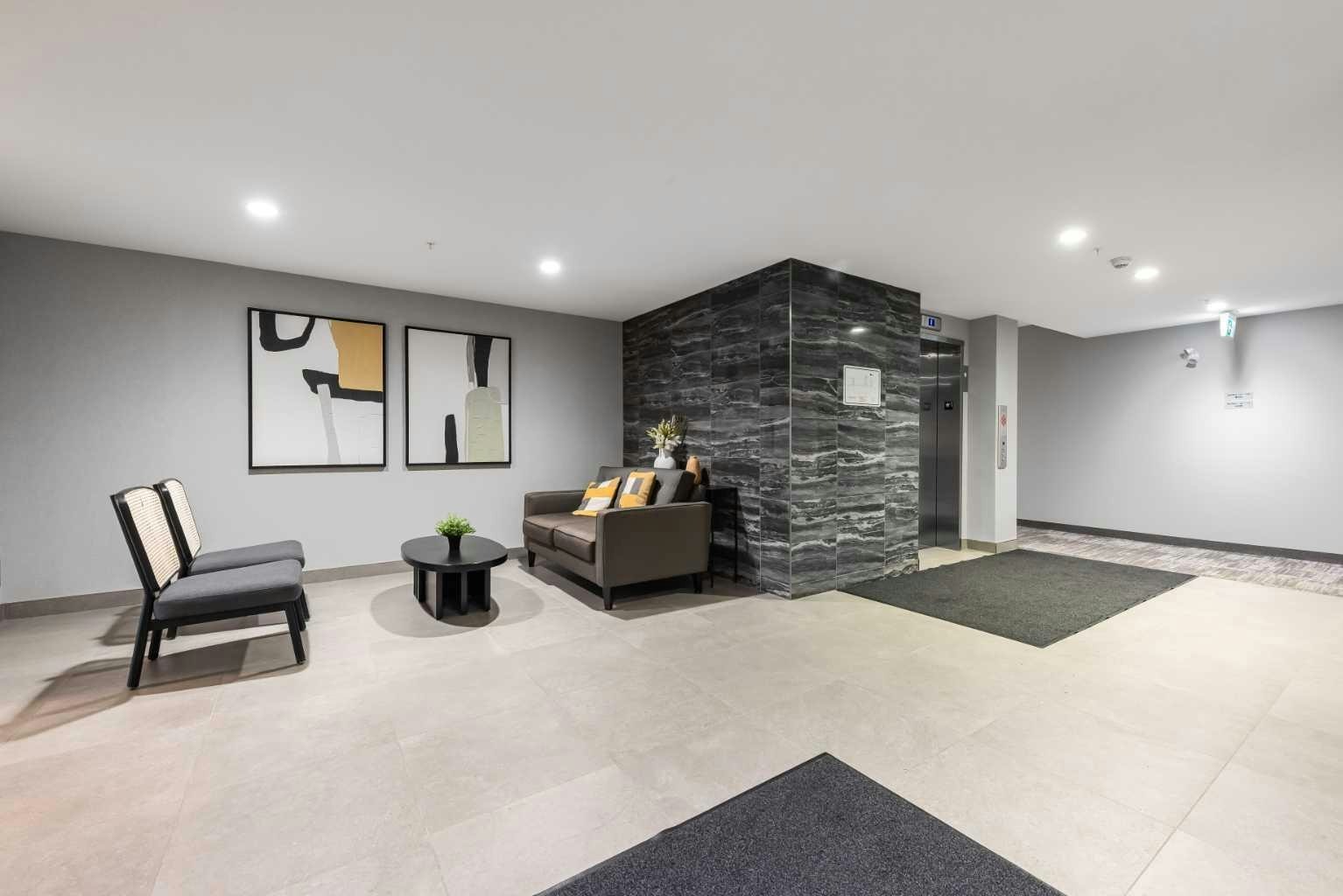 105-150 Shawnee Square SW, Calgary, AB, T2Y 0T6 - 4
