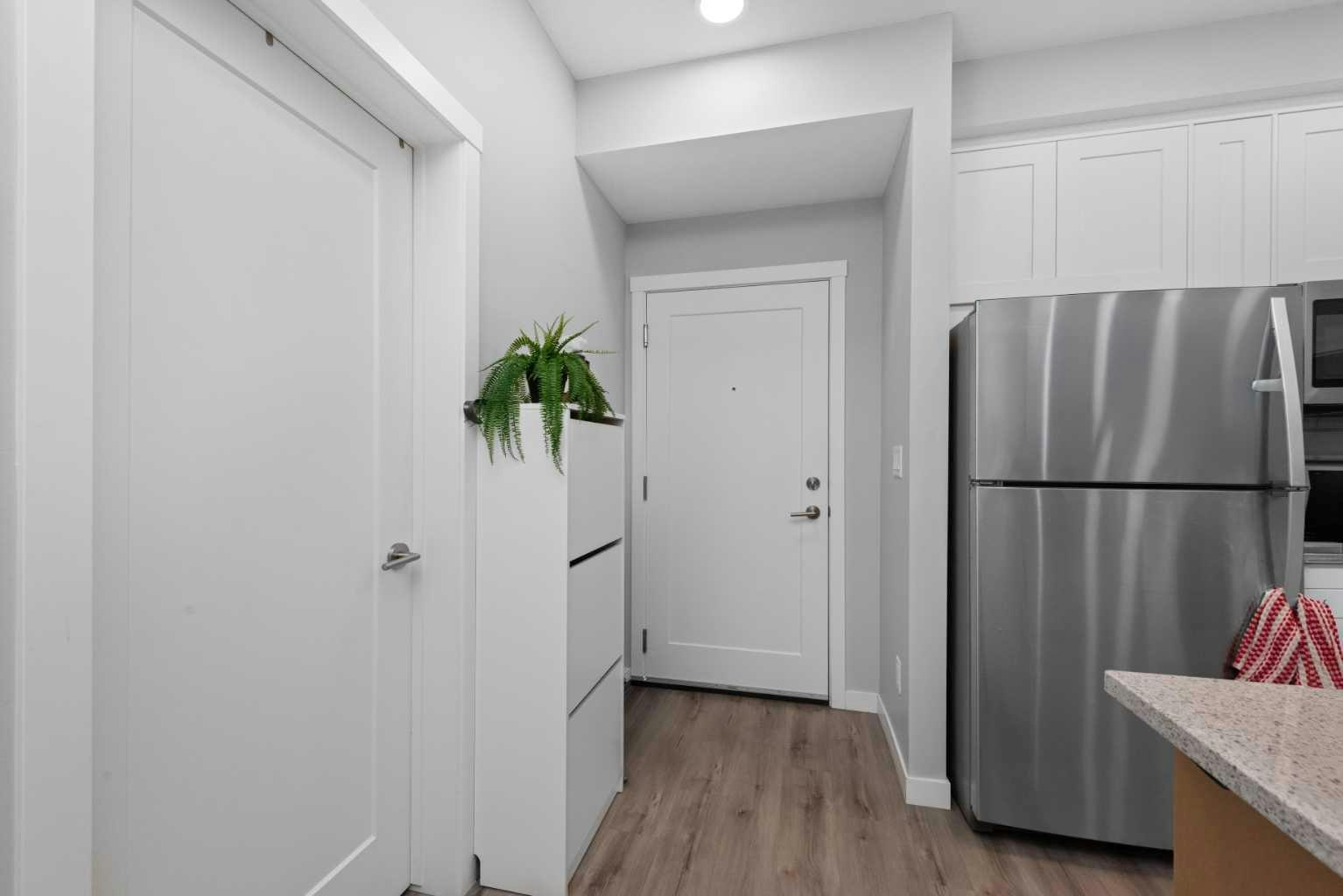 105-150 Shawnee Square SW, Calgary, AB, T2Y 0T6 - 18