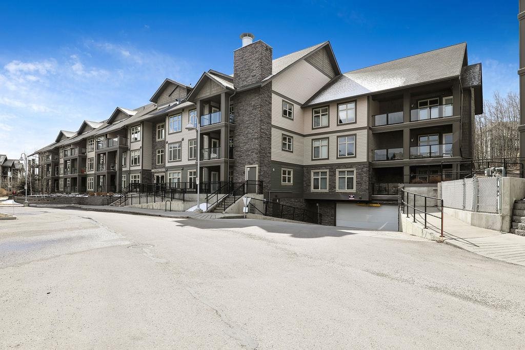 313-25 Aspenmont Heights SW, Calgary, AB, T3H 0E4