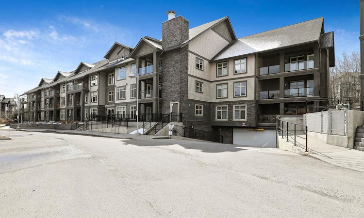 313-25 Aspenmont Heights SW