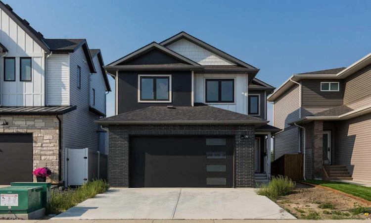 561 Malahat Green W