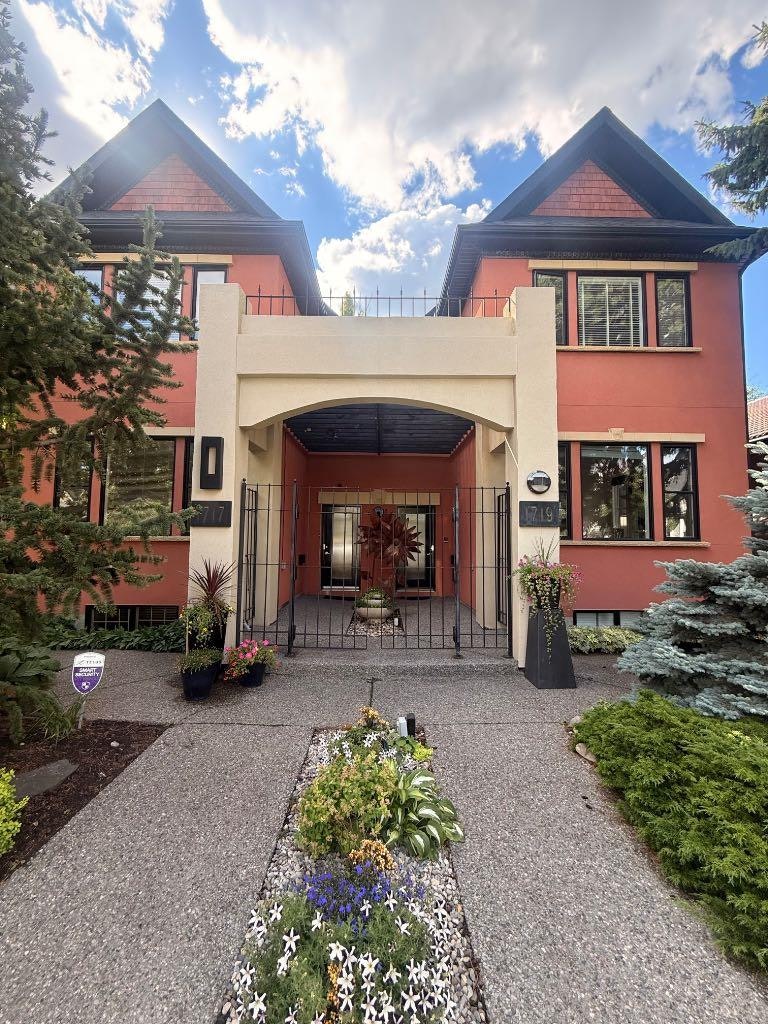 1717 7 Avenue NW, Calgary, AB, T2N 0Z5