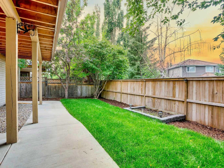 3414 Douglasdale Boulevard SE, Calgary, AB, T2Z 3A8 - 34