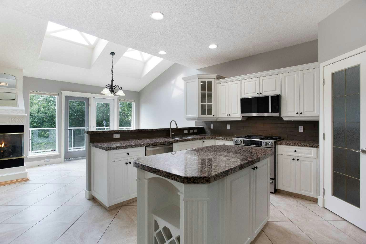 3414 Douglasdale Boulevard SE - 3