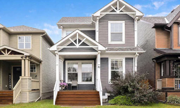 81 New Brighton Heights SE