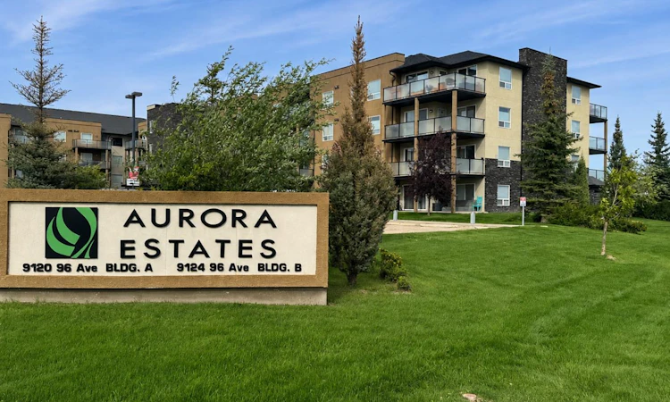 202-9124 96 Avenue