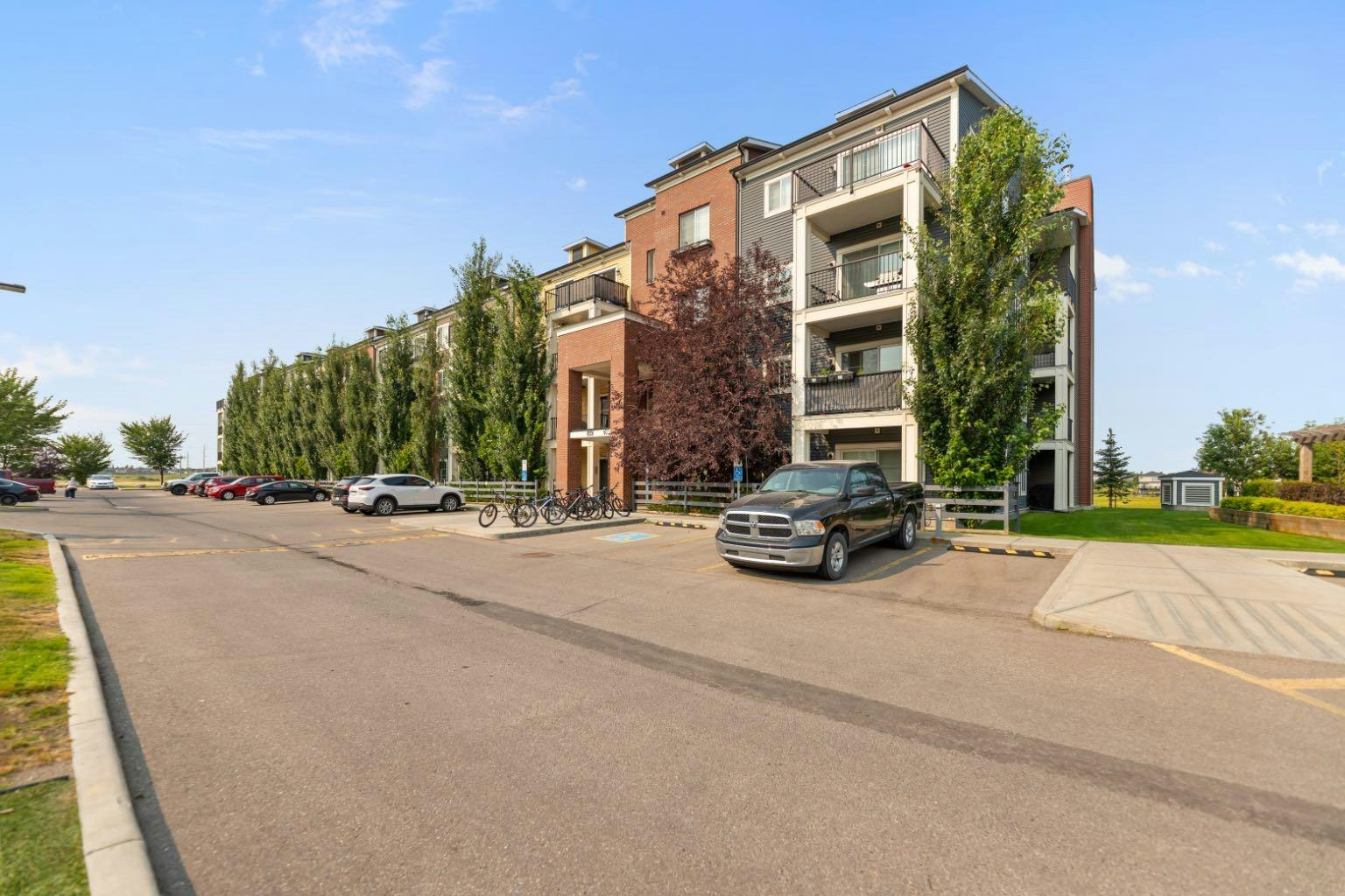 3108-99 Copperstone Park SE, Calgary, AB, T2Z 5C9