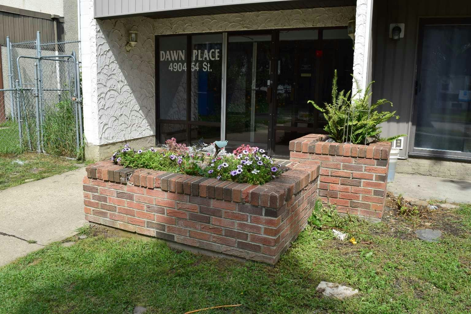 305-4904 54 Street, Red Deer, AB, T4N 2G8