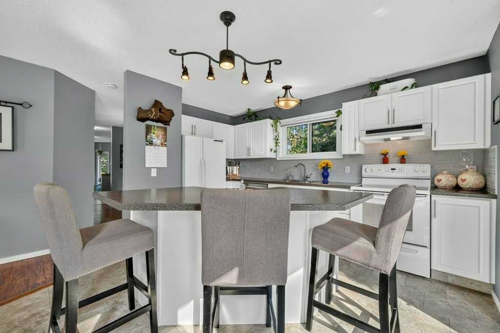 83 Millrise Crescent SW, Calgary, AB, T2Y 2E4