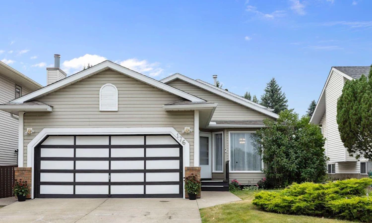 176 Riverbend Drive SE