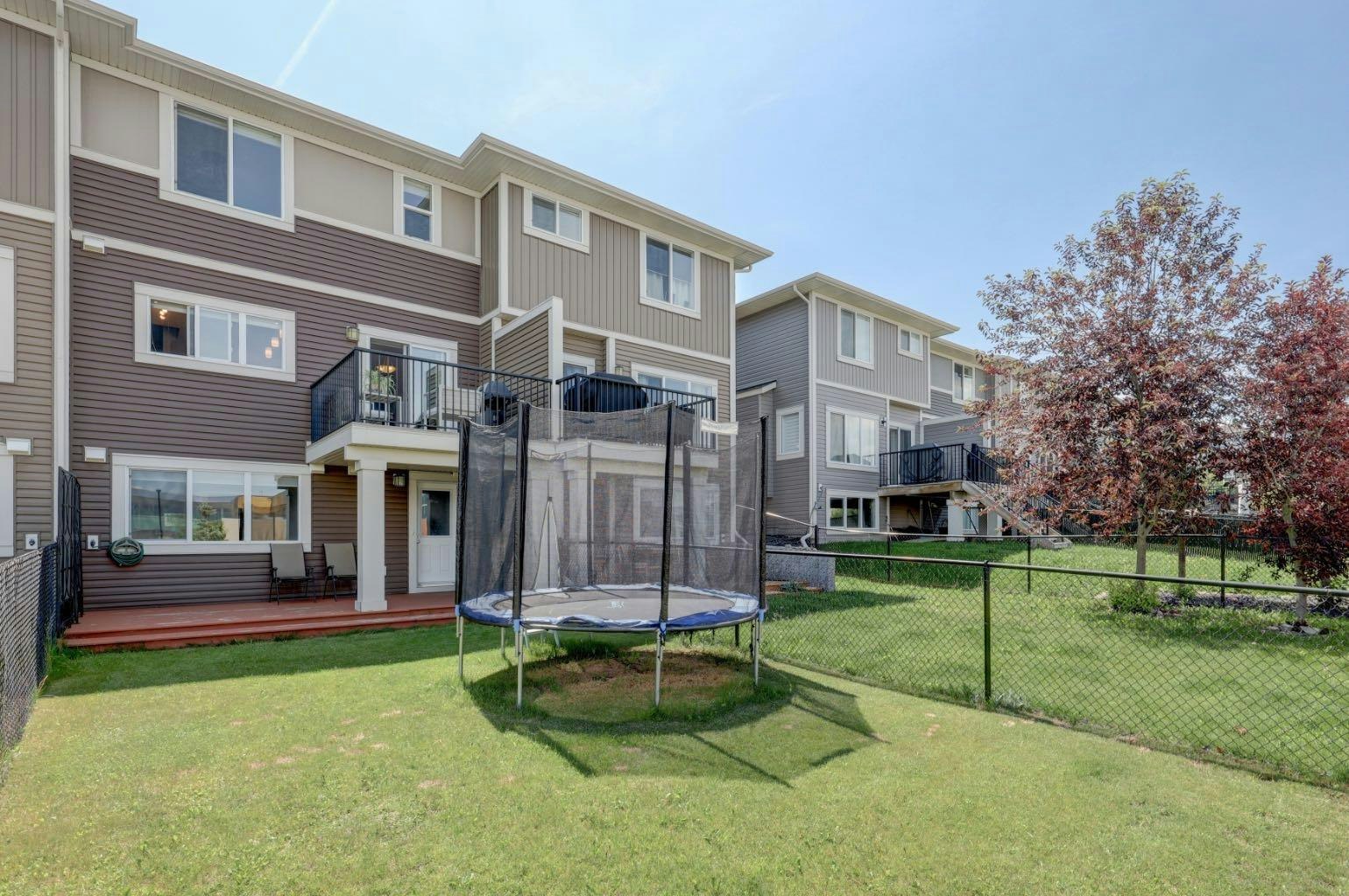 673 Hillcrest Road SW, Airdrie, AB, T4B 4C7