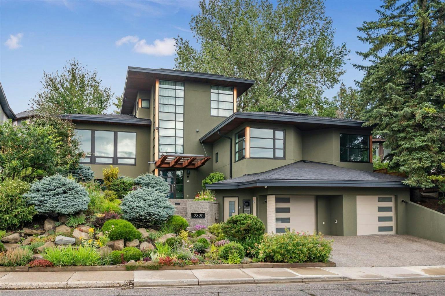 2320 Juniper Road NW, Calgary, AB, T2N 3V2