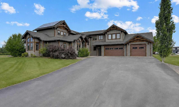 5700 Poplar Lane