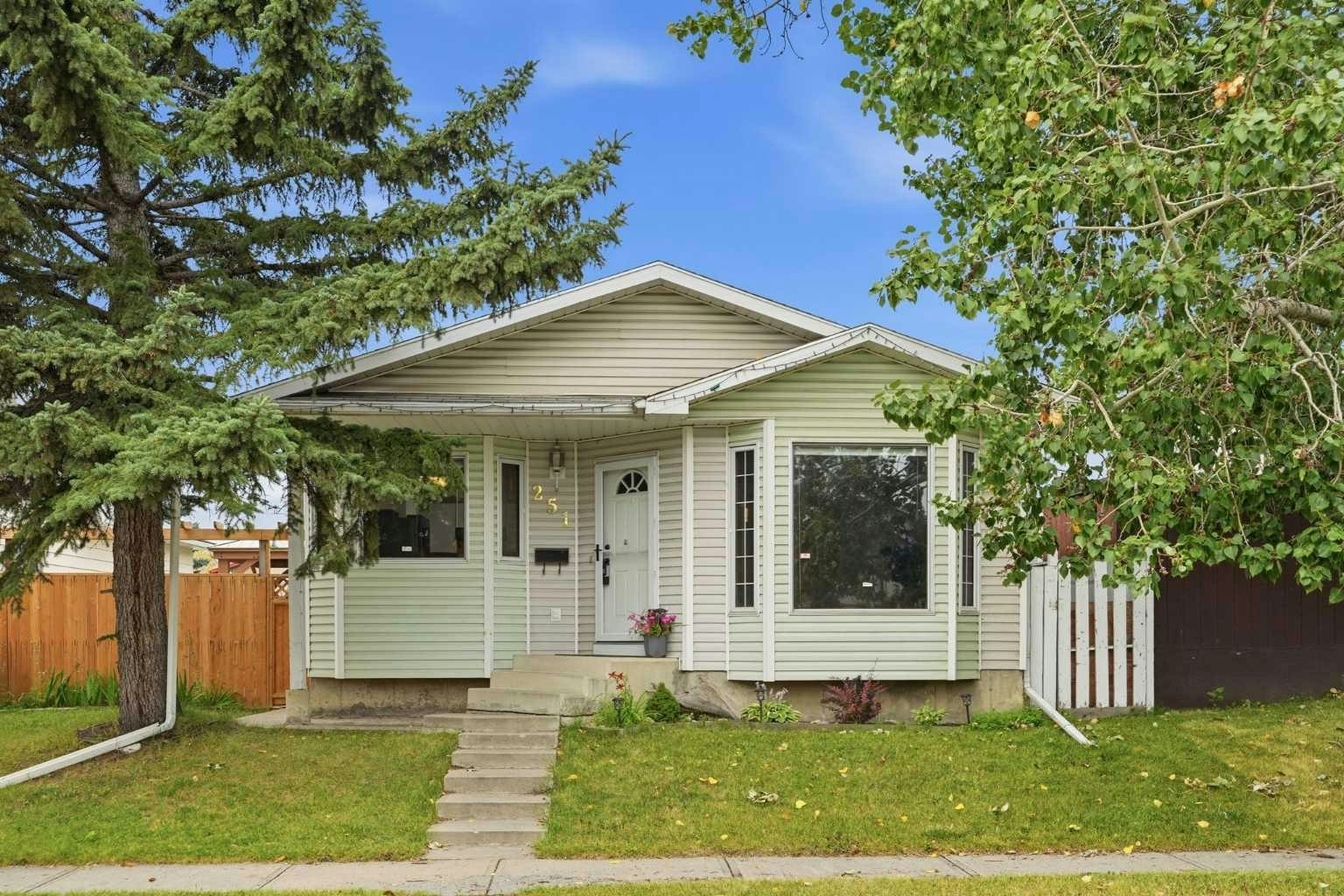251 Erin Woods Drive SE, Calgary, AB, T2Z 2V8