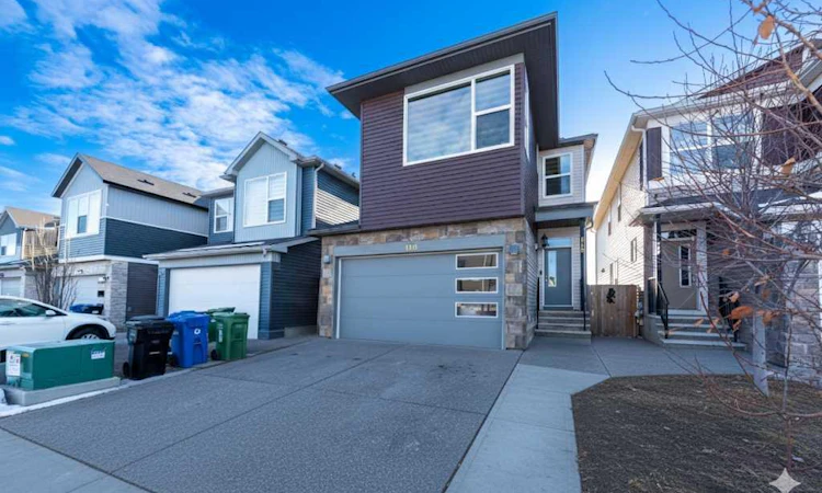 115 Savanna Parade NE
