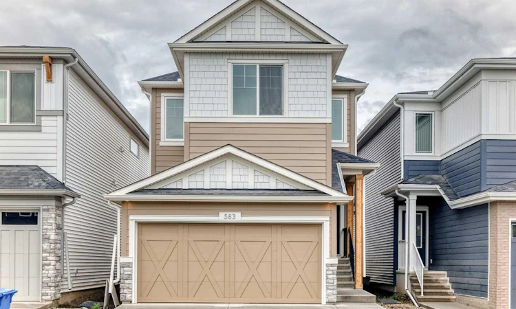 583 Buffaloberry Manor SE