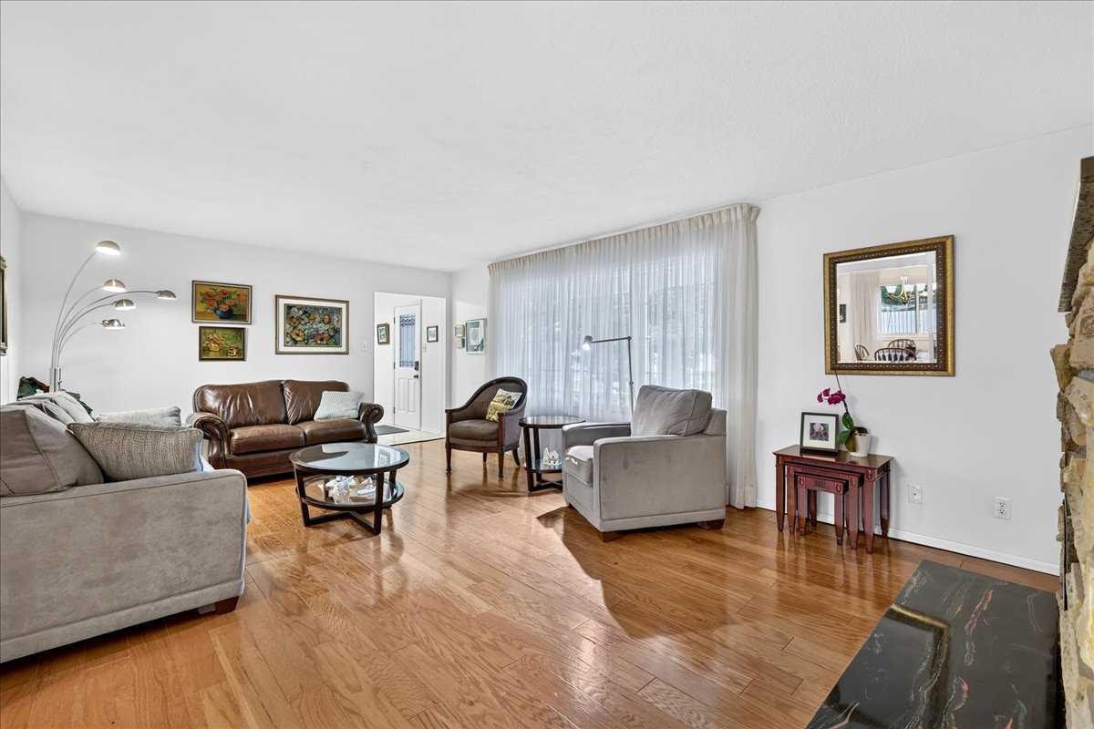 1707 107 Avenue SW, Calgary, AB, T2W 0C3 - 6