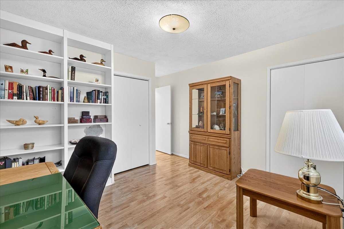 1707 107 Avenue SW, Calgary, AB, T2W 0C3 - 25