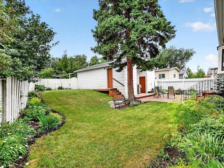1707 107 Avenue SW, Calgary, AB, T2W 0C3 - 41
