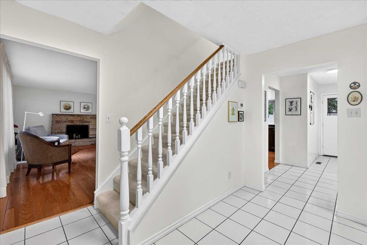 1707 107 Avenue SW, Calgary, AB, T2W 0C3 - 26