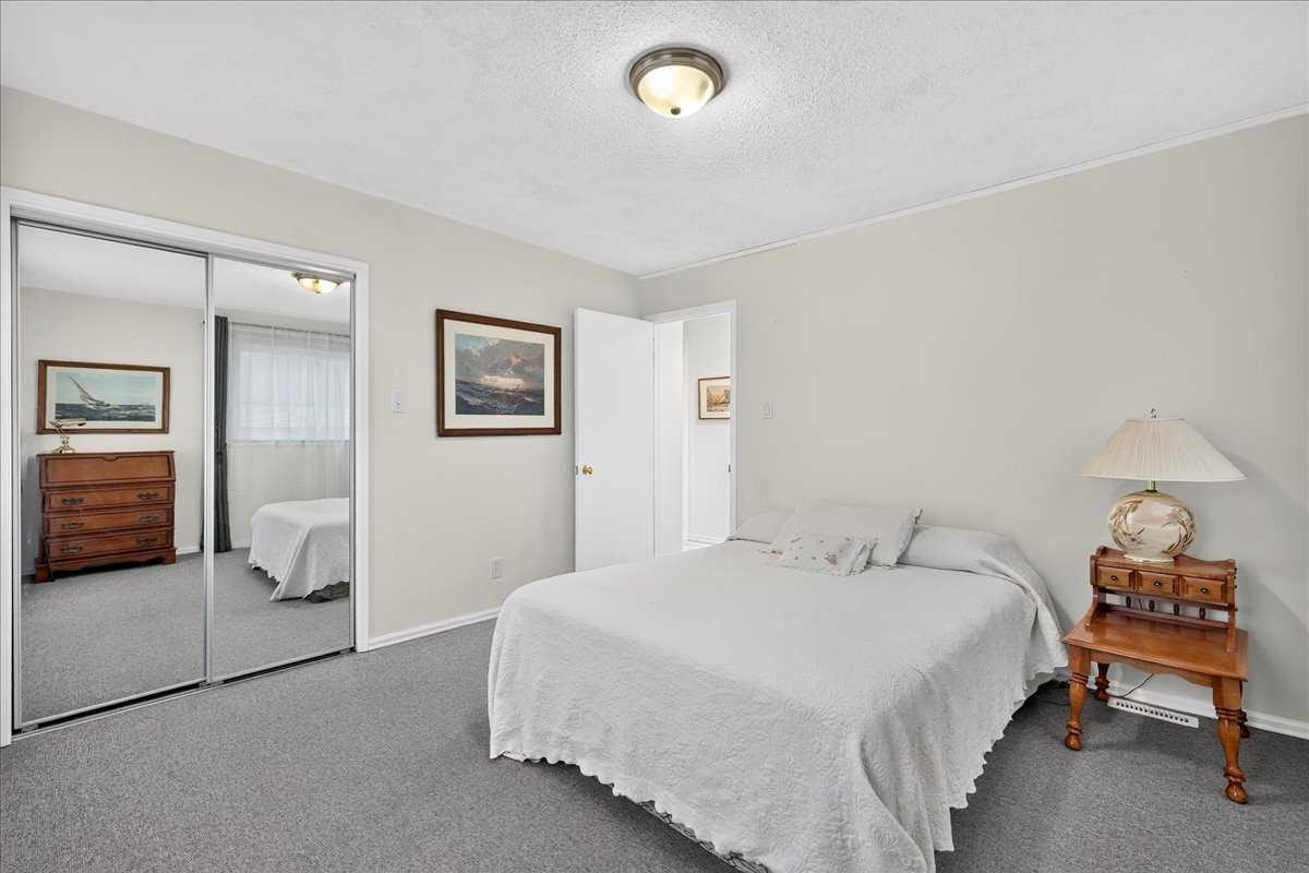 1707 107 Avenue SW, Calgary, AB, T2W 0C3 - 21