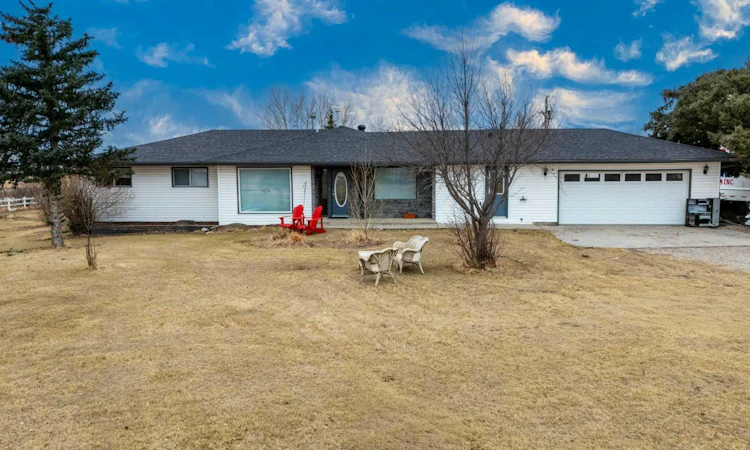 233239 Glenmore View Road