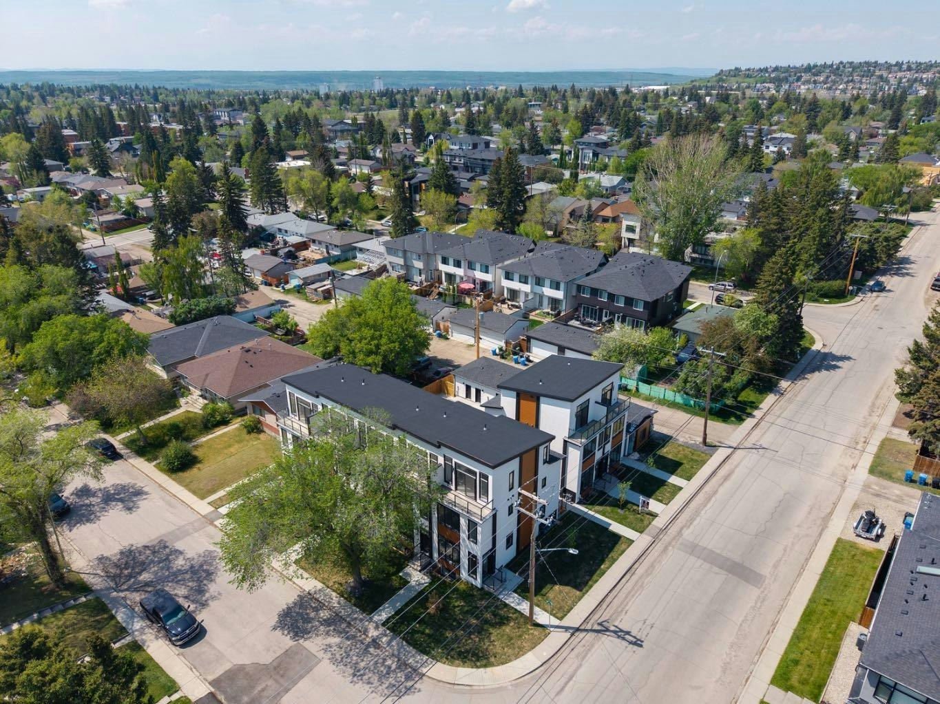 4303 30 Avenue SW, Calgary, AB, T3E 0T5
