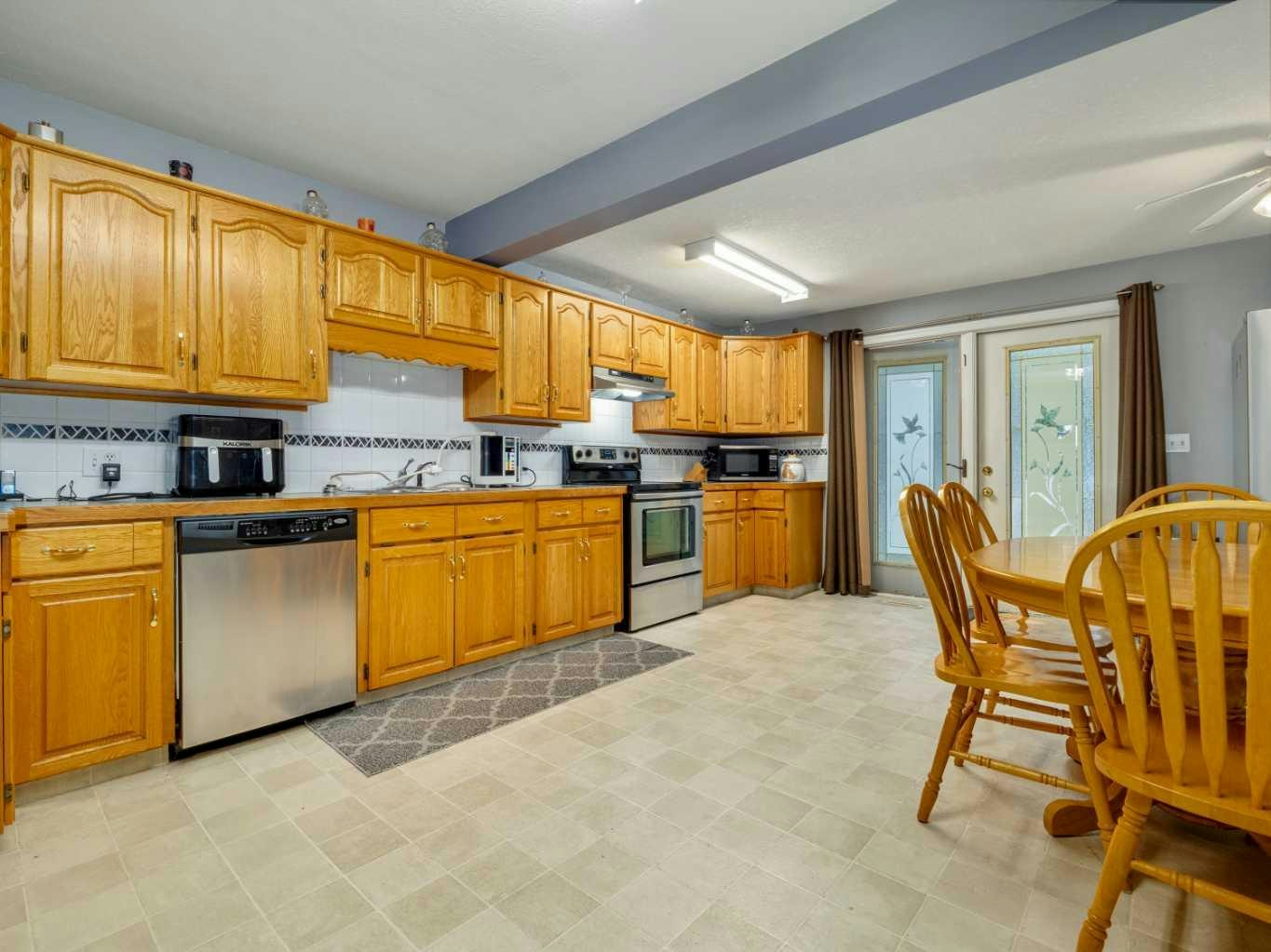 5723 54st, Taber, AB, T1G 1K9