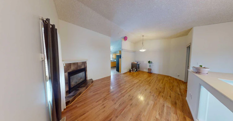 11227 69 Avenue, Grande Prairie, AB, T8W 0G1 - 3