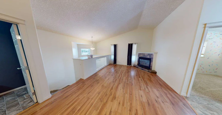 11227 69 Avenue, Grande Prairie, AB, T8W 0G1 - 4