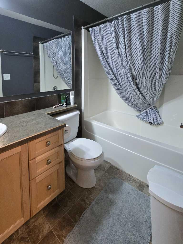 11227 69 Avenue, Grande Prairie, AB, T8W 0G1 - 10