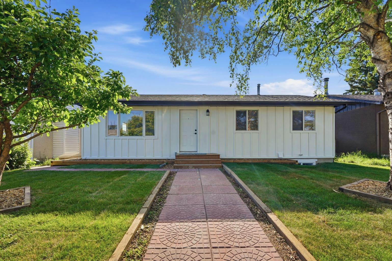 19 Mardale Crescent NE, Calgary, AB, T2A 3V4