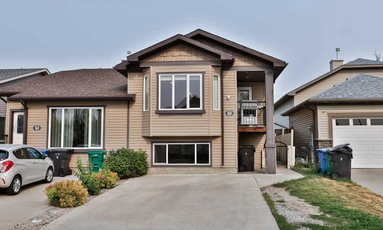 38 Dorothy Gentleman Crescent N