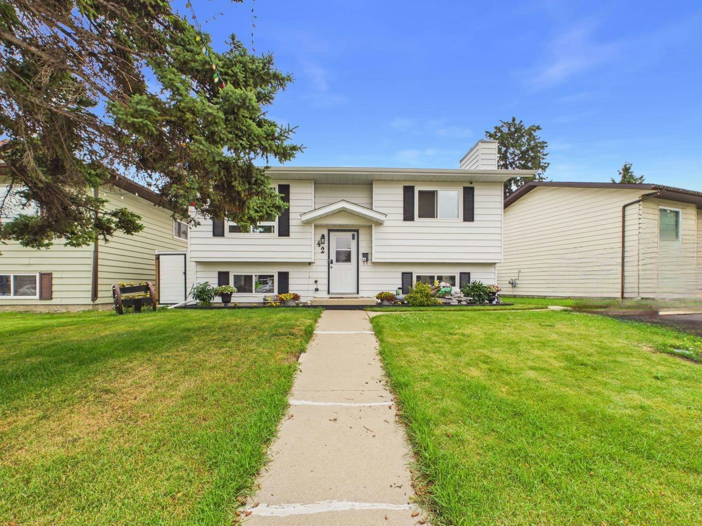 42 Greenham Drive, Red Deer, AB, T4P 2X4