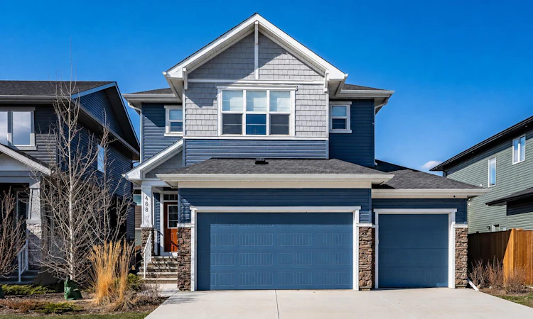 468 Dawson Circle