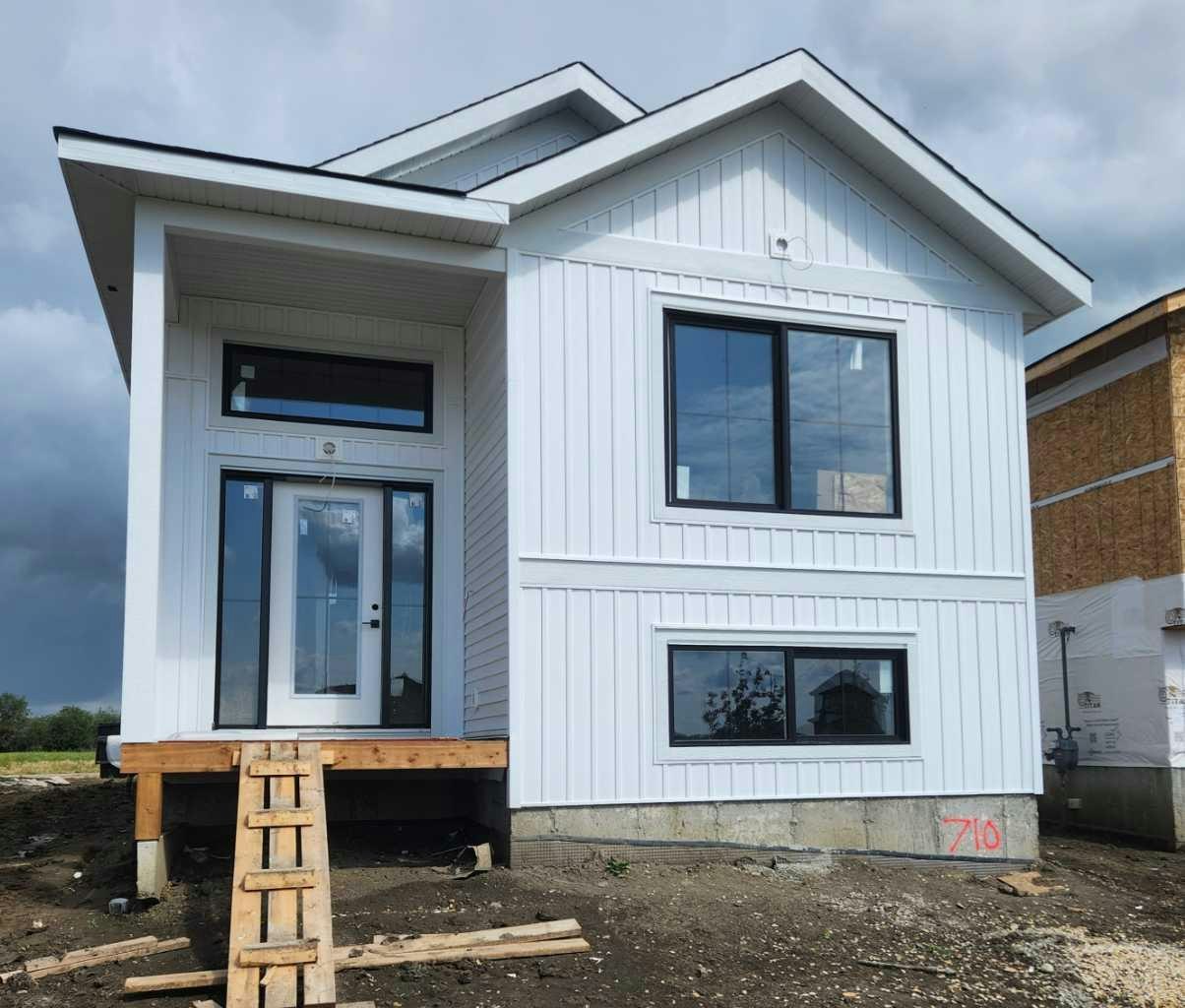 8646 Copperwood Road, Grande Prairie, AB, T8X 0X8