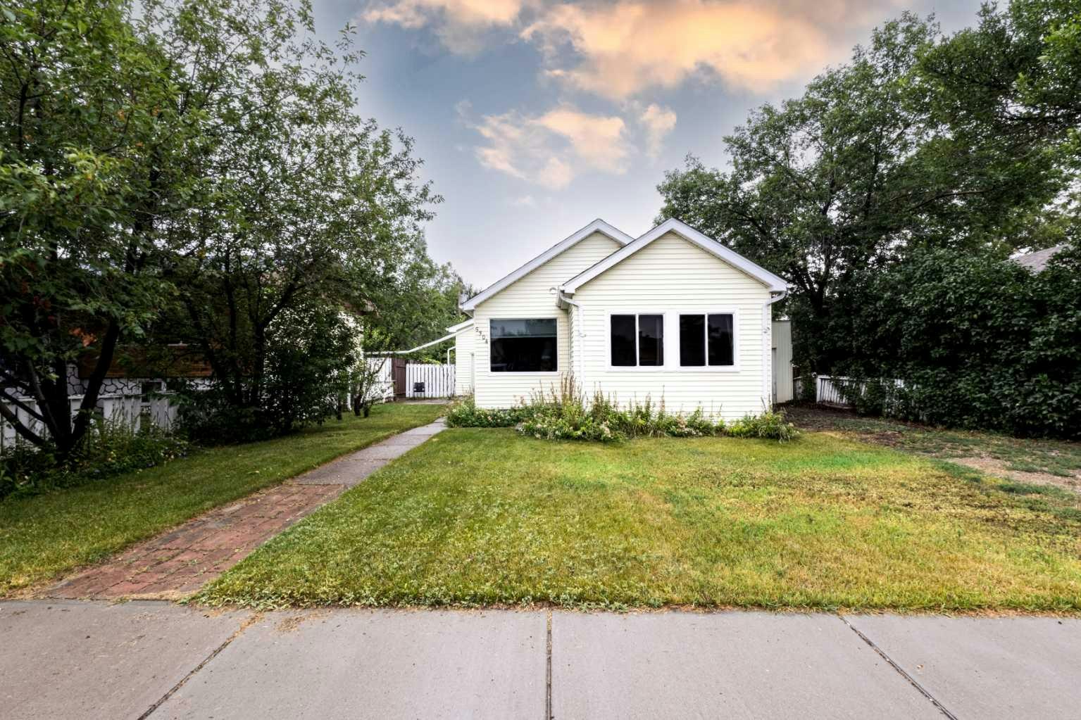 5304 56, Taber, AB, T1G 1L8