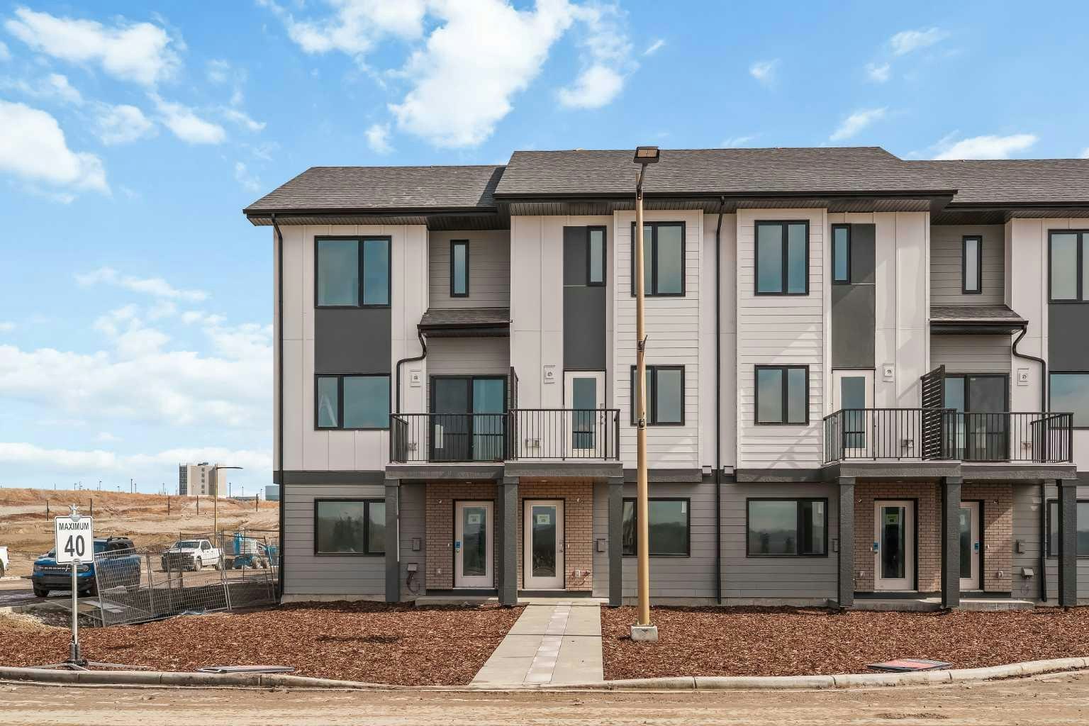 35-5750 Dene Way, Rural Rocky View County, AB, T3T 0E7