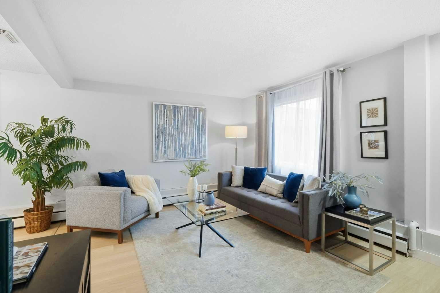 99-3809 45 Street SW, Calgary, AB, T3E 3V6