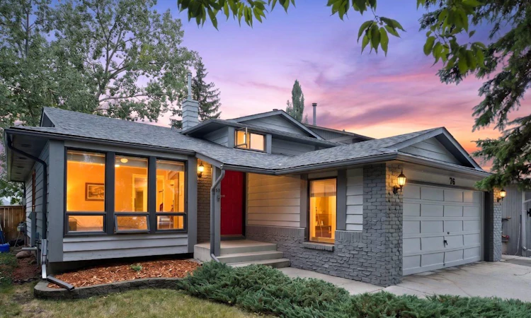 76 Deermoss Crescent SE